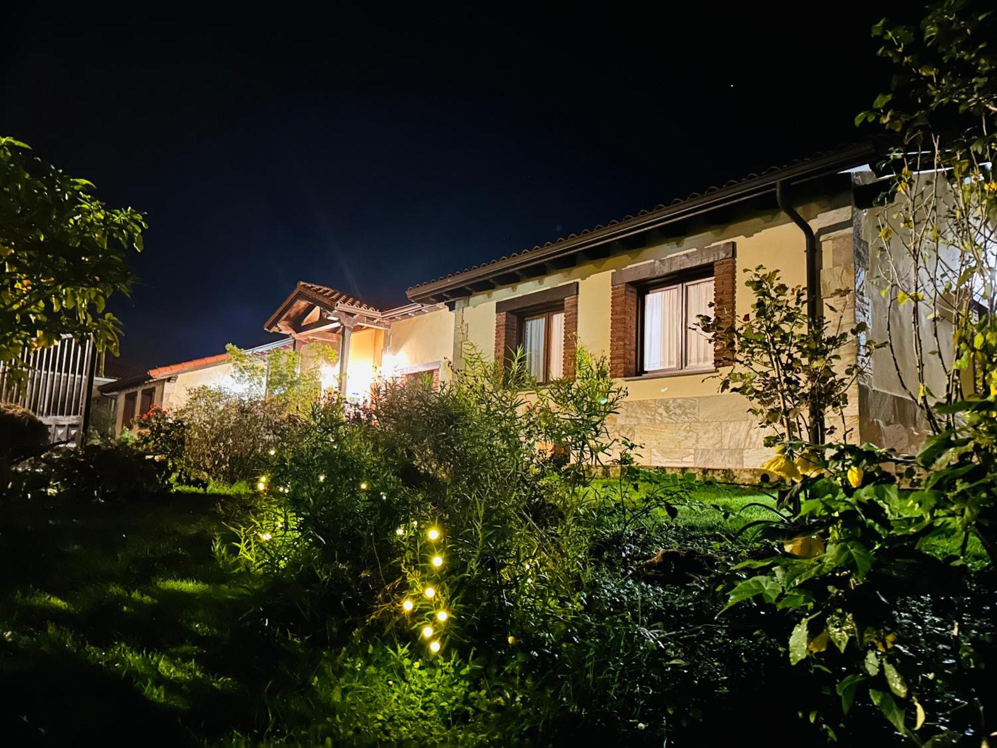Apartamentos Rurales La Carbayala Oviñana Esterno foto