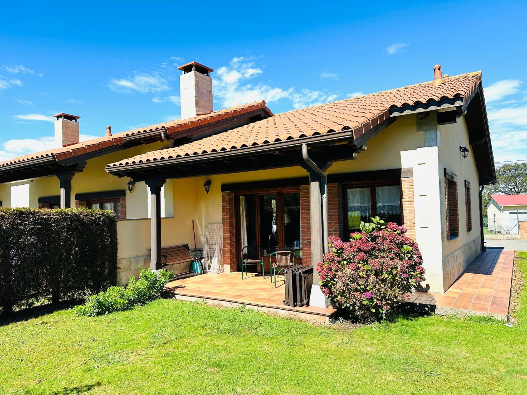 Apartamentos Rurales La Carbayala Oviñana Esterno foto