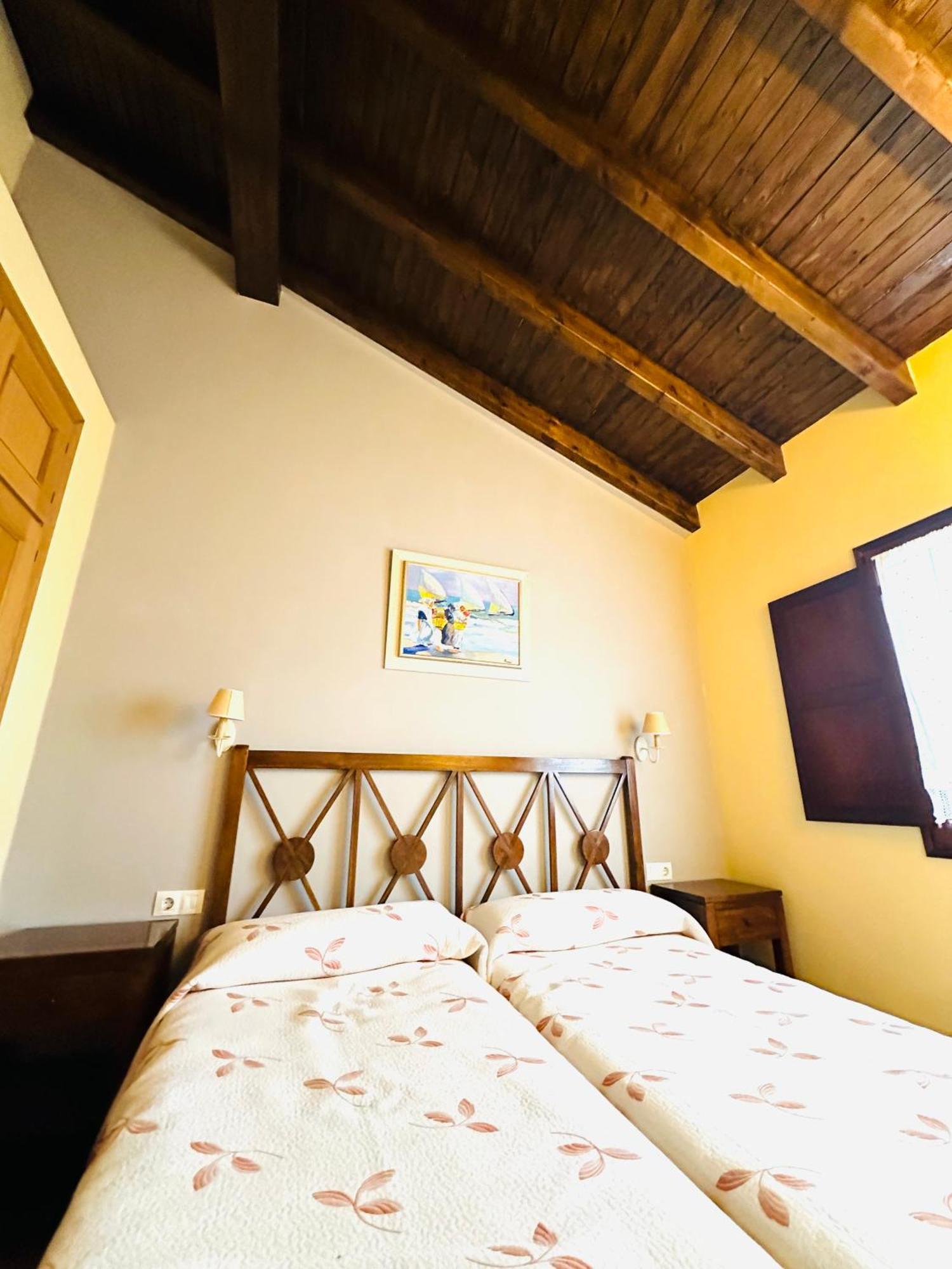 Apartamentos Rurales La Carbayala Oviñana Esterno foto