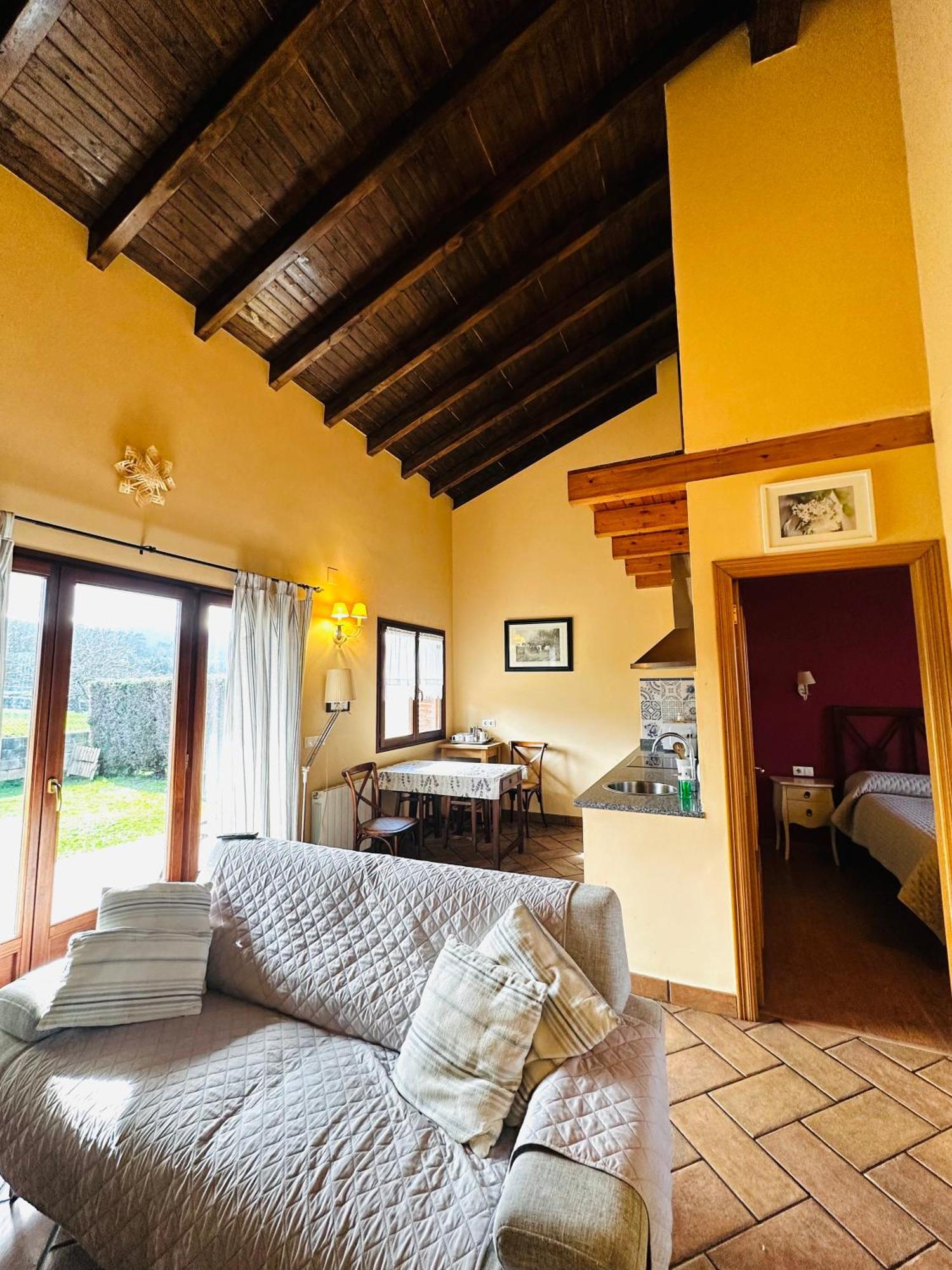 Apartamentos Rurales La Carbayala Oviñana Esterno foto