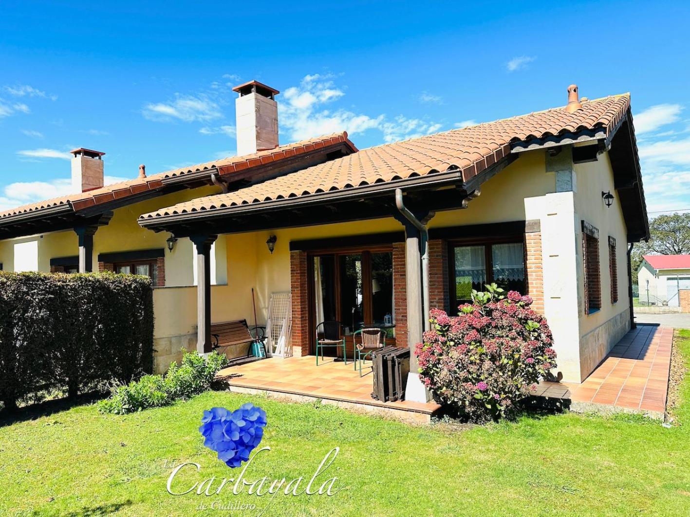 Apartamentos Rurales La Carbayala Oviñana Esterno foto