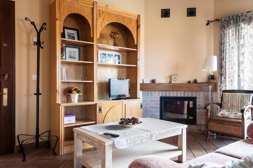 Apartamentos Rurales La Carbayala Oviñana Esterno foto